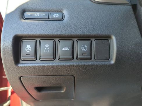 Certified 2020 Nissan Murano SL w/ Moonroof Package image 38