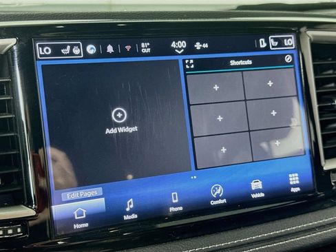 Used 2025 Chrysler Pacifica Select FWD image 26