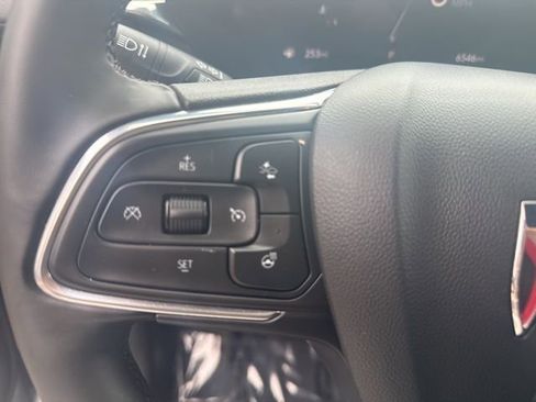 New 2025 Buick Envista Sport Touring FWD image 17