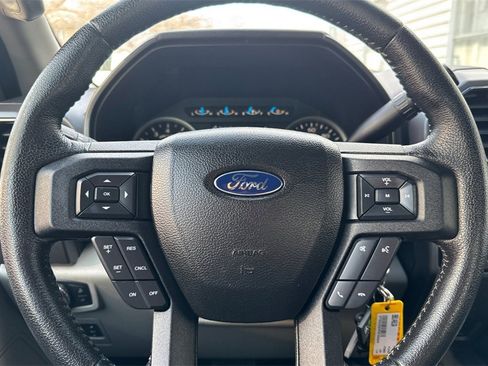 Used 2015 Ford F150 XLT w/ Equipment Group 301A Mid image 23