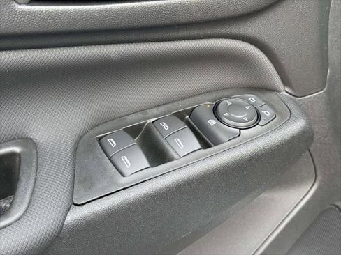 Used 2023 Chevrolet Equinox RS image 16