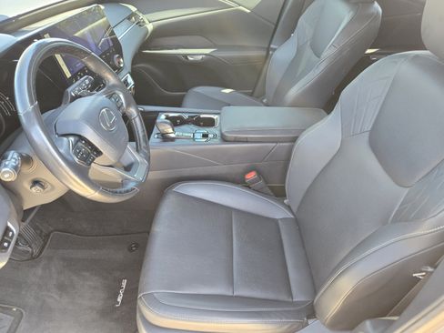 Used 2024 Lexus RX 350 Premium w/ Accessory Package (Z1) FWD image 8