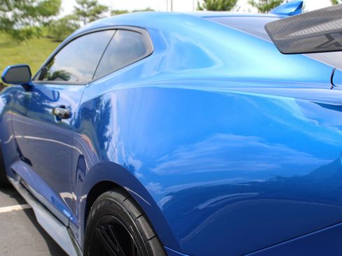 Used 2018 Chevrolet Camaro ZL1 RWD image 11