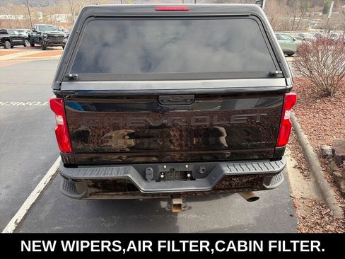 Used 2021 Chevrolet Silverado 2500 Custom w/ Custom Value Package image 6