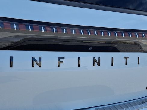 Used 2025 INFINITI QX80 Autograph w/ Premium Cargo Package AWD/4WD image 33