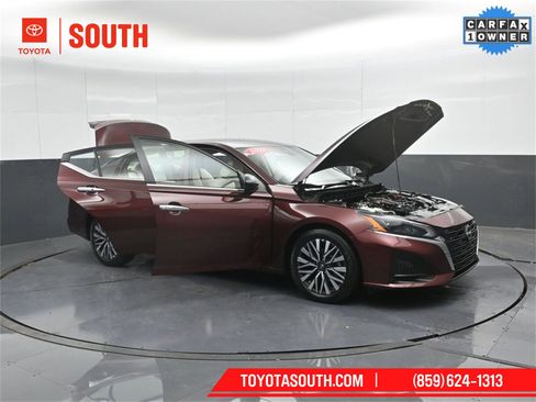 Used 2024 Nissan Altima 2.5 SV image 58