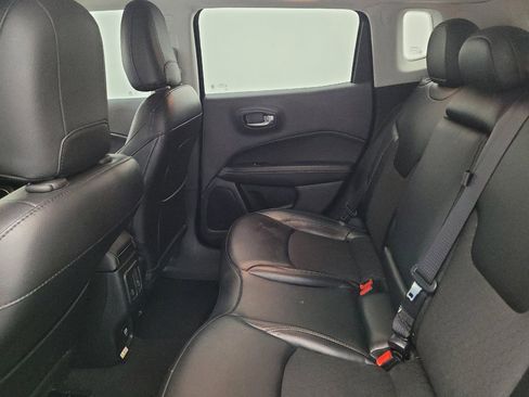 Used 2020 Jeep Compass Latitude w/ Popular Equipment Group AWD/4WD image 18