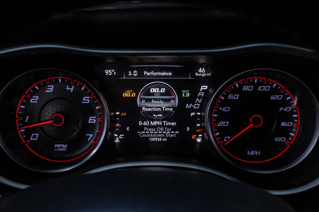 Used 2015 Dodge Charger R/T Scat Pack RWD image 21