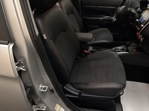 Used 2025 Mitsubishi Outlander Sport SE image 23