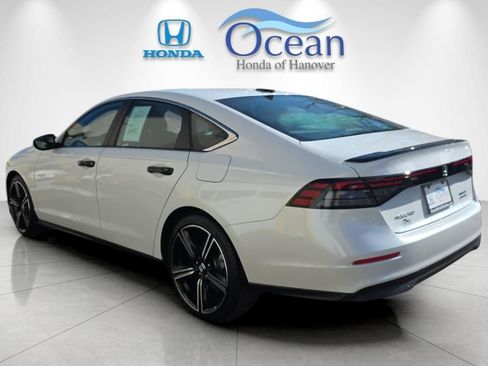 Used 2024 Honda Accord Sport image 5