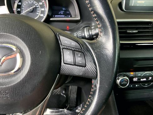 Used 2015 MAZDA MAZDA3 i Touring w/ Technology Package image 24