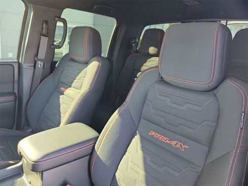 Used 2025 Nissan Frontier PRO-4X image 25
