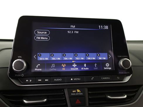 Used 2025 Nissan Altima 2.5 SR FWD image 39