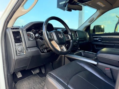 Used 2018 RAM 2500 Laramie w/ Sport Appearance Group image 27