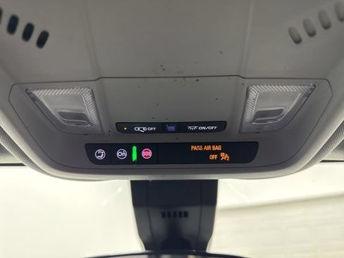 Used 2024 Chevrolet Equinox LS w/ LS Convenience Package FWD image 20
