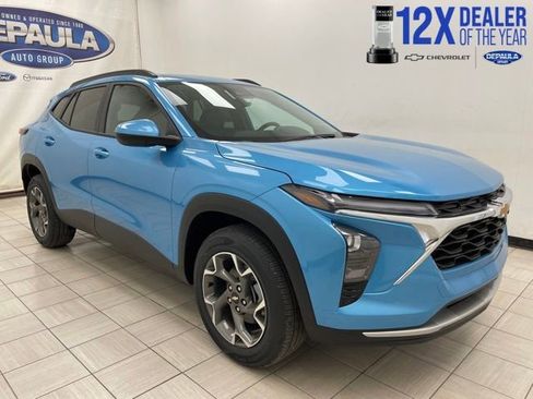 New 2026 Chevrolet Trax LT w/ Driver Confidence Package FWD image 1