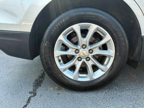 Used 2018 Chevrolet Equinox LS FWD image 19
