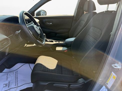 Certified 2024 Honda HR-V Sport image 9