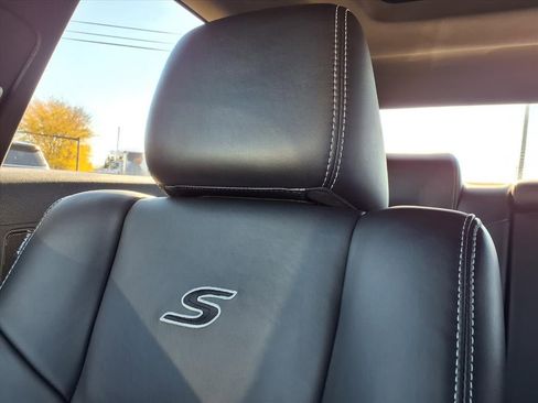 Certified 2023 Chrysler 300 S w/ Comfort Group image 26