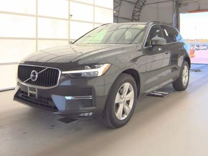 Used 2022 Volvo XC60 B5 Momentum