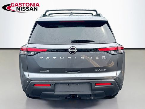 Used 2023 Nissan Pathfinder SV w/ SV Premium Package AWD/4WD image 7