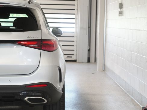 Certified 2023 Mercedes-Benz GLC 300 4MATIC image 10