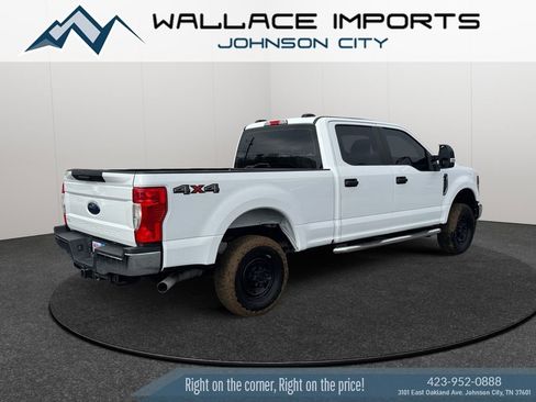 Used 2022 Ford F250 XL w/ Power Equipment Group image 5