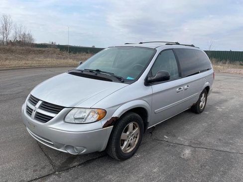 Used 2005 Dodge Grand Caravan SXT w/ Premium Group image 47