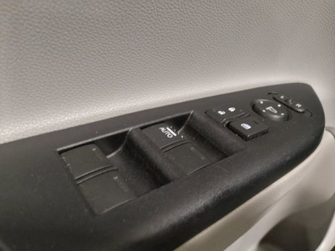 Used 2017 Honda Accord LX image 27