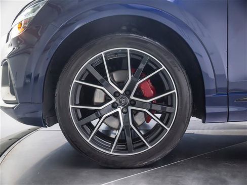 Used 2019 Audi Q8 Premium Plus w/ Premium Plus AWD/4WD image 12