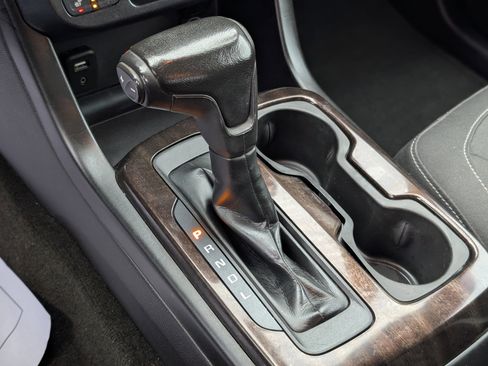 Used 2018 GMC Canyon SLE w/ SLE Convenience Package image 22