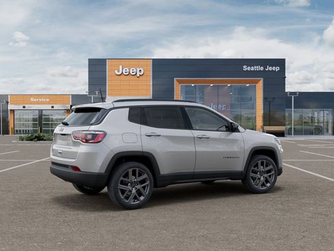New 2026 Jeep Compass Latitude AWD/4WD image 4