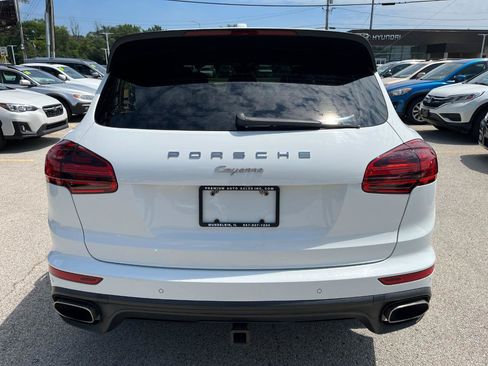Used 2015 Porsche Cayenne Diesel AWD/4WD image 4