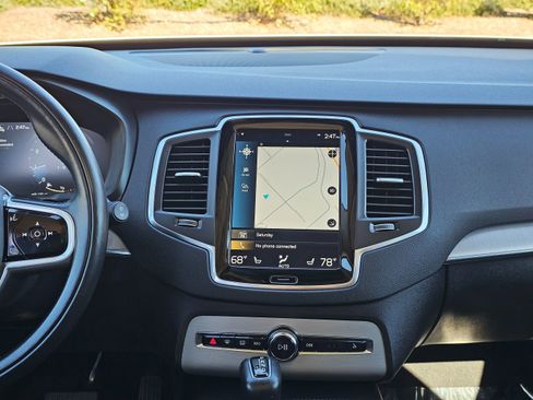 Used 2021 Volvo XC90 T5 Momentum w/ Climate Package image 28