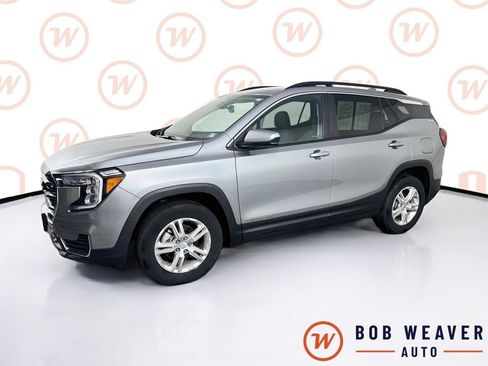 Used 2023 GMC Terrain SLE w/ Driver Convenience Package AWD/4WD image 3