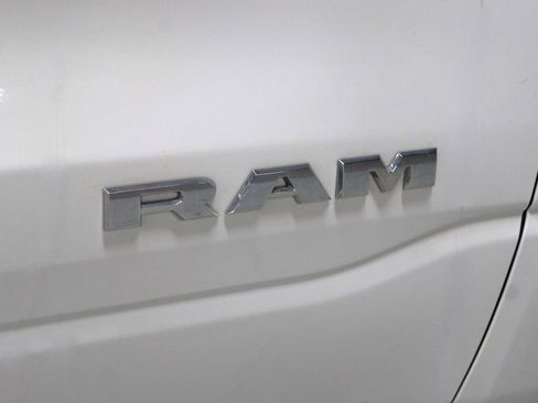 Certified 2020 RAM 1500 Big Horn AWD/4WD image 37