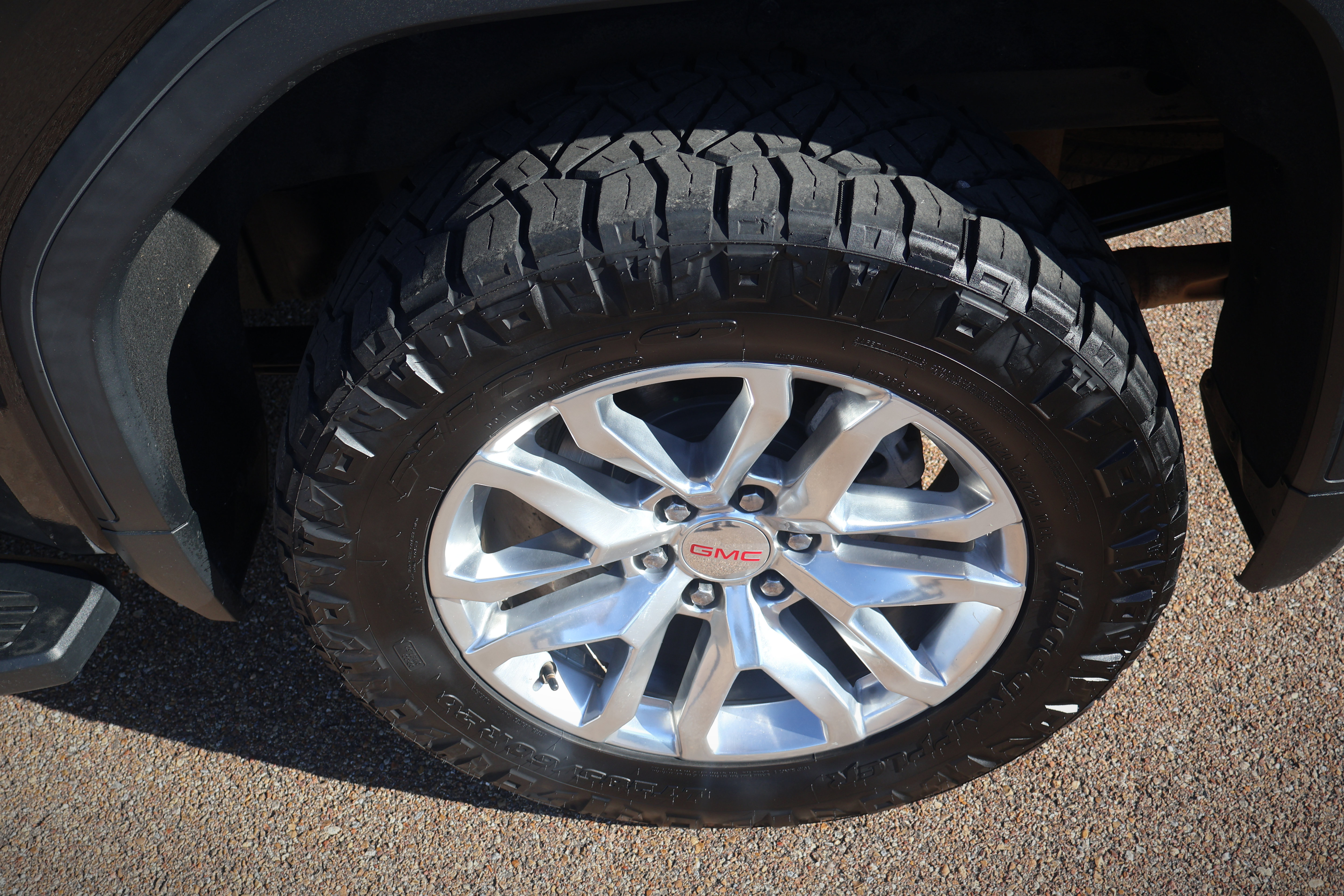 Used 2021 GMC Sierra 1500 SLT w/ SLT Premium Plus Package AWD/4WD image 10