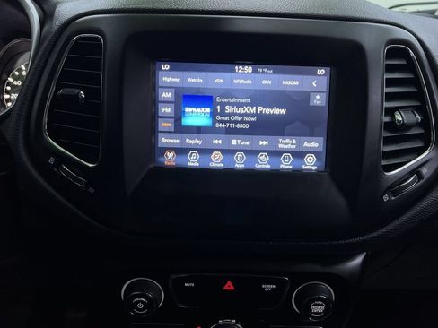 Used 2019 Jeep Compass Latitude w/ Popular Equipment Group AWD/4WD image 22