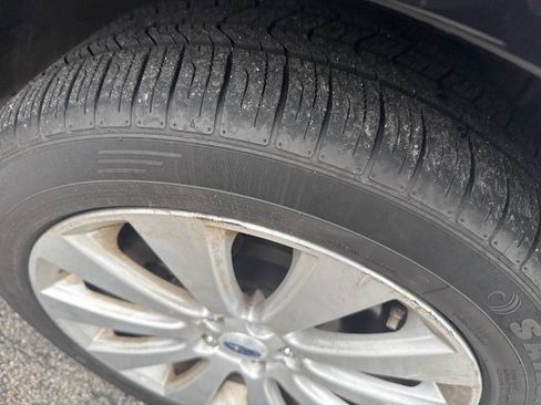 Used 2012 Subaru Legacy 2.5i Limited image 4