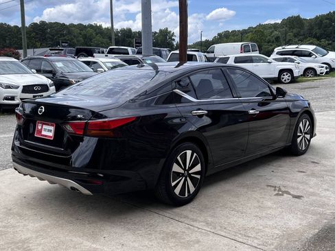 Used 2019 Nissan Altima 2.5 SL FWD image 5