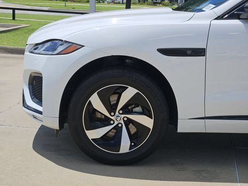 Used 2025 Jaguar F-PACE R-Dynamic S AWD/4WD image 10
