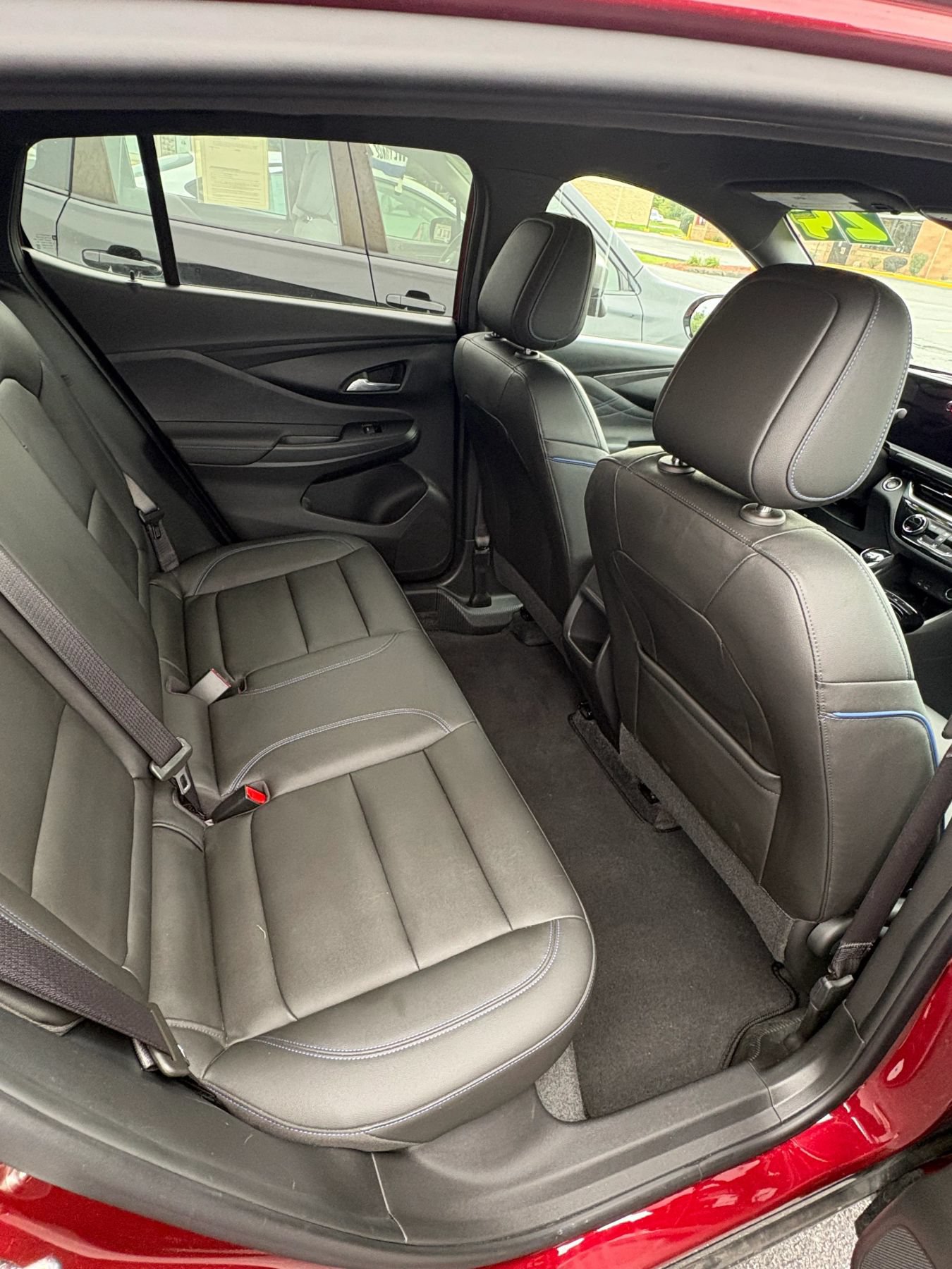 Used 2024 Buick Envista Sport Touring w/ Convenience I Package FWD image 32