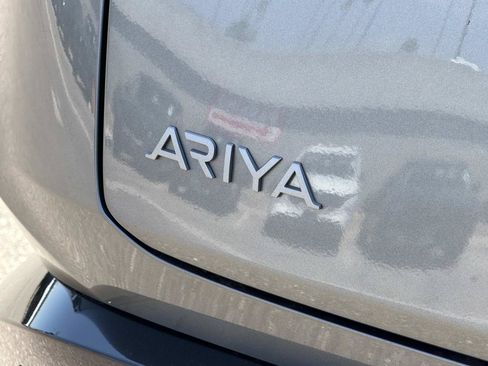 Used 2025 Nissan Ariya FWD image 21