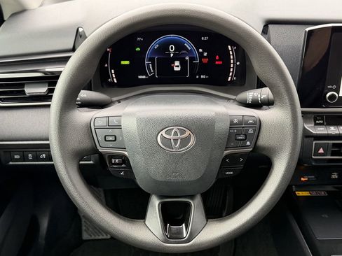 Used 2026 Toyota Camry LE FWD image 15