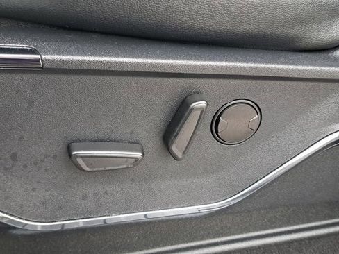 Certified 2024 Ford F250 Lariat w/ Black Appearance Package image 19