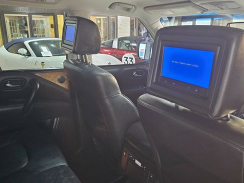 Used 2014 INFINITI QX80 4WD w/ Theater Package image 17