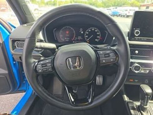Used 2023 Honda Civic Sport image 8