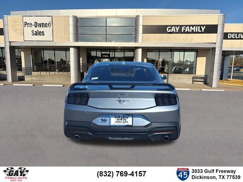 Used 2024 Ford Mustang Coupe RWD image 19