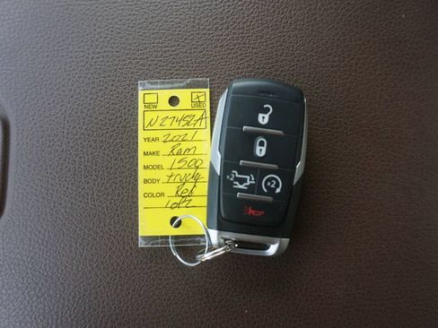 Used 2021 RAM 1500 Laramie AWD/4WD image 28