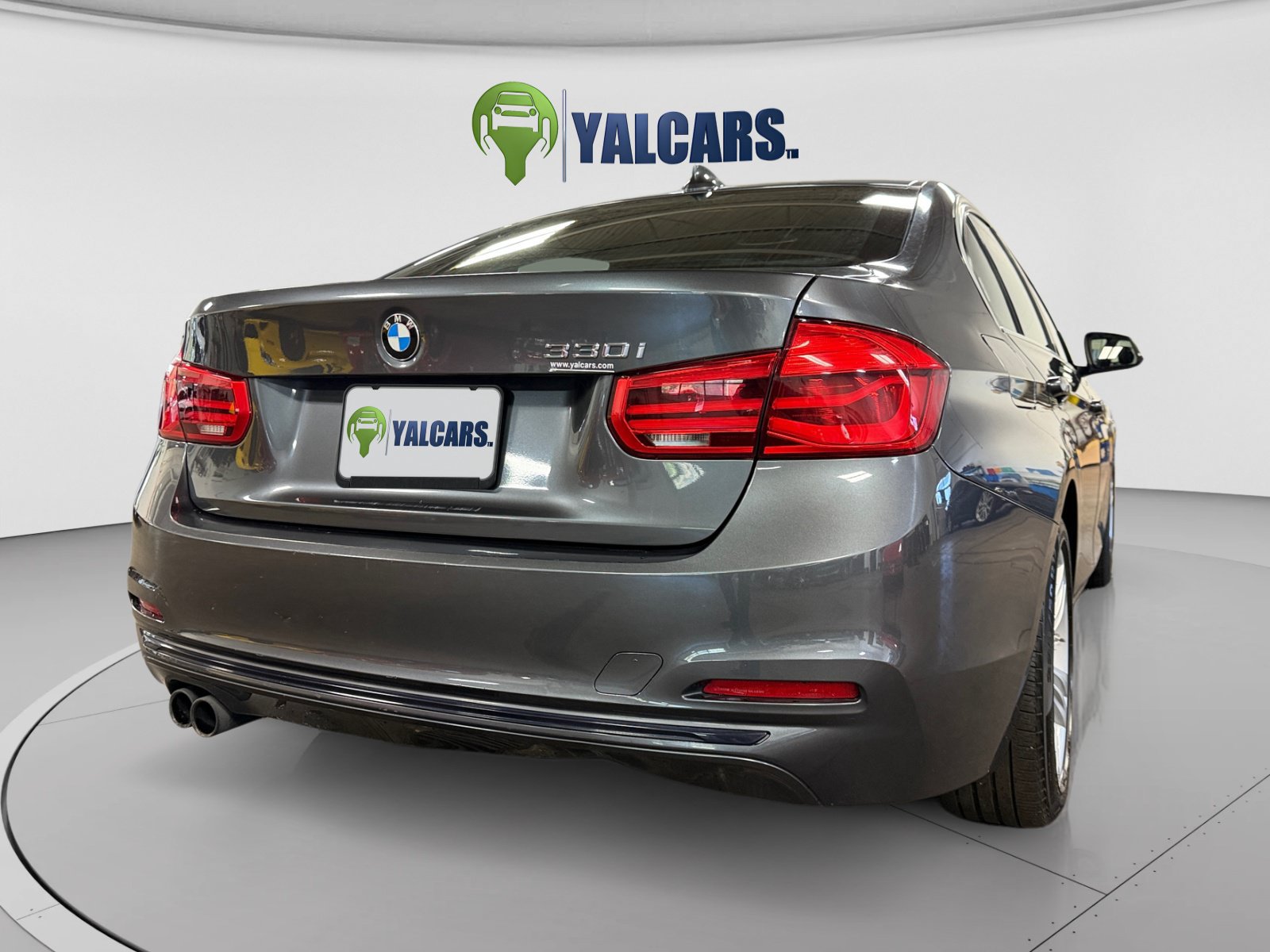 Used 2017 BMW 330i Sedan RWD image 10